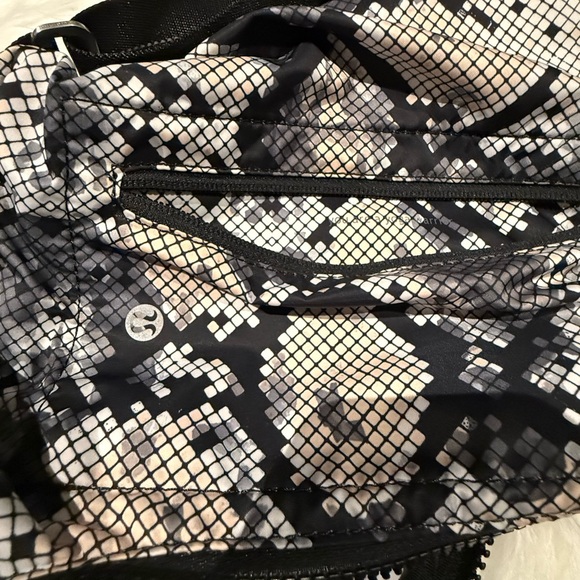 Lululemon yoga mat bag - Picture 4 of 4